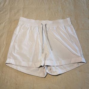 Lululemon Spring Break away shorts